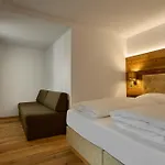 Hotel Monika 3*