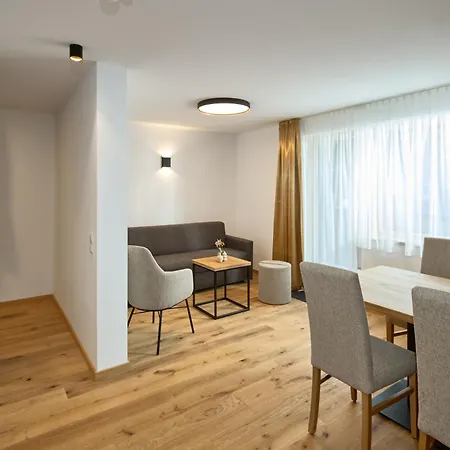 Monika Hotel